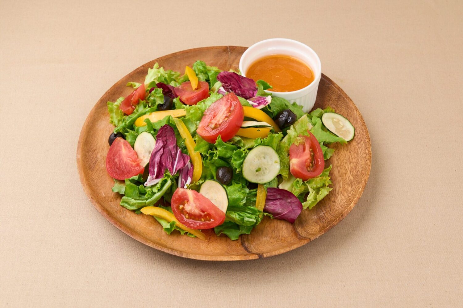 彩りサラダ　コク旨野菜ドレッシング