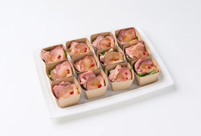 グレイビーソースがけ自家製ローストポーク