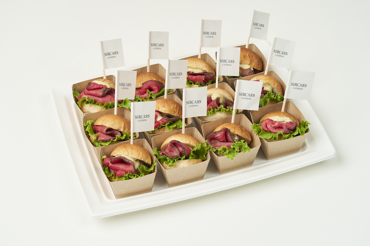 フラッグ付き！ローストビーフバーガー