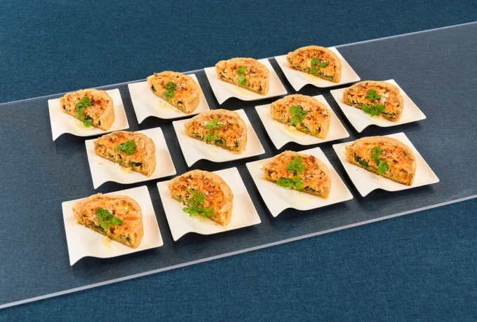 炙り鮭とほうれん草のキッシュ