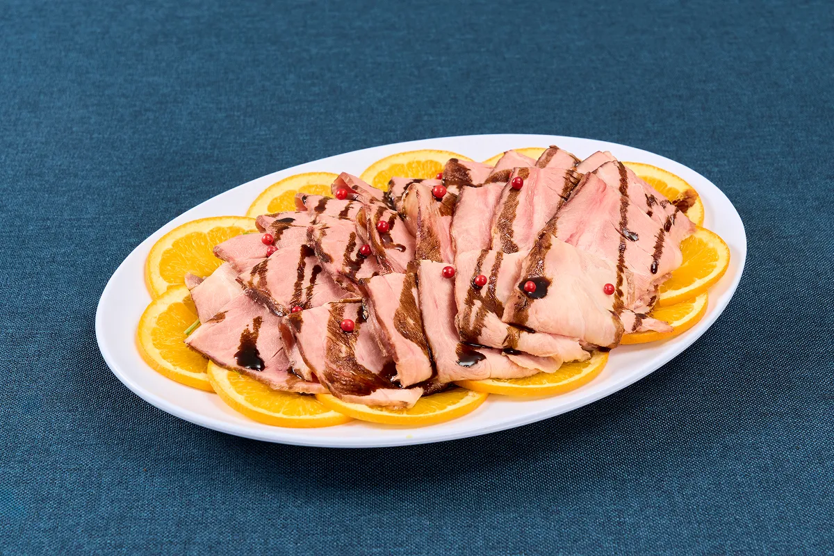 自家製低温熟成ポーク バルサミコソース