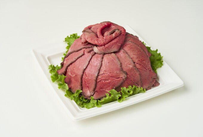 【肉ケーキ】特製牛もも肉のやわらかローストビーフ たまねぎソース