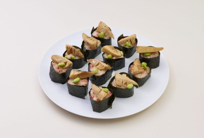桜海老と枝豆の一口おにぎり 〜バター醤油たけのこを添えて〜