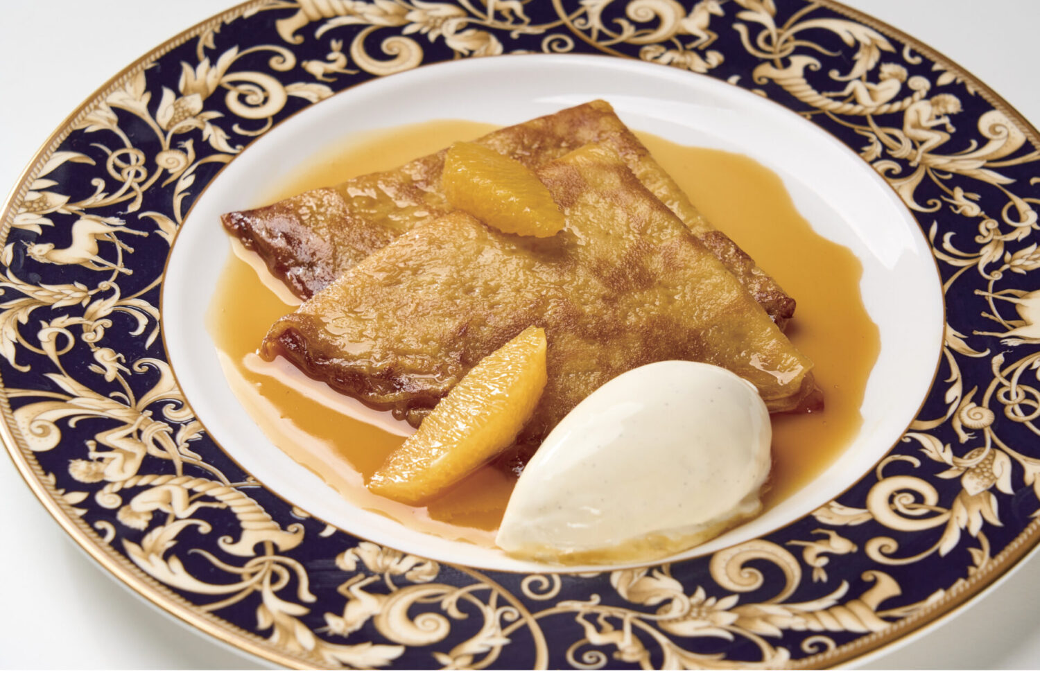 柑橘香るクレープシュゼット 季節のアイスを添えて