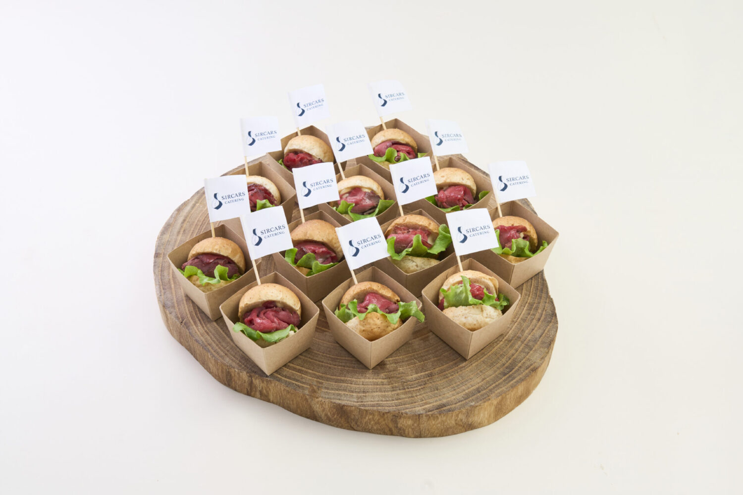 フラッグ付き！ローストビーフバーガー